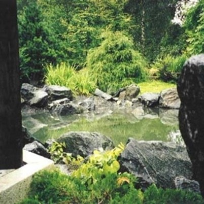 Haven er med lige dele japansk og kinesisk haveinspiration